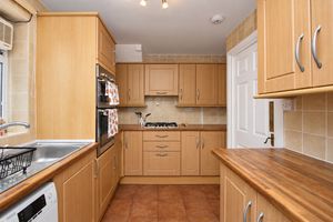 Kitchen- click for photo gallery